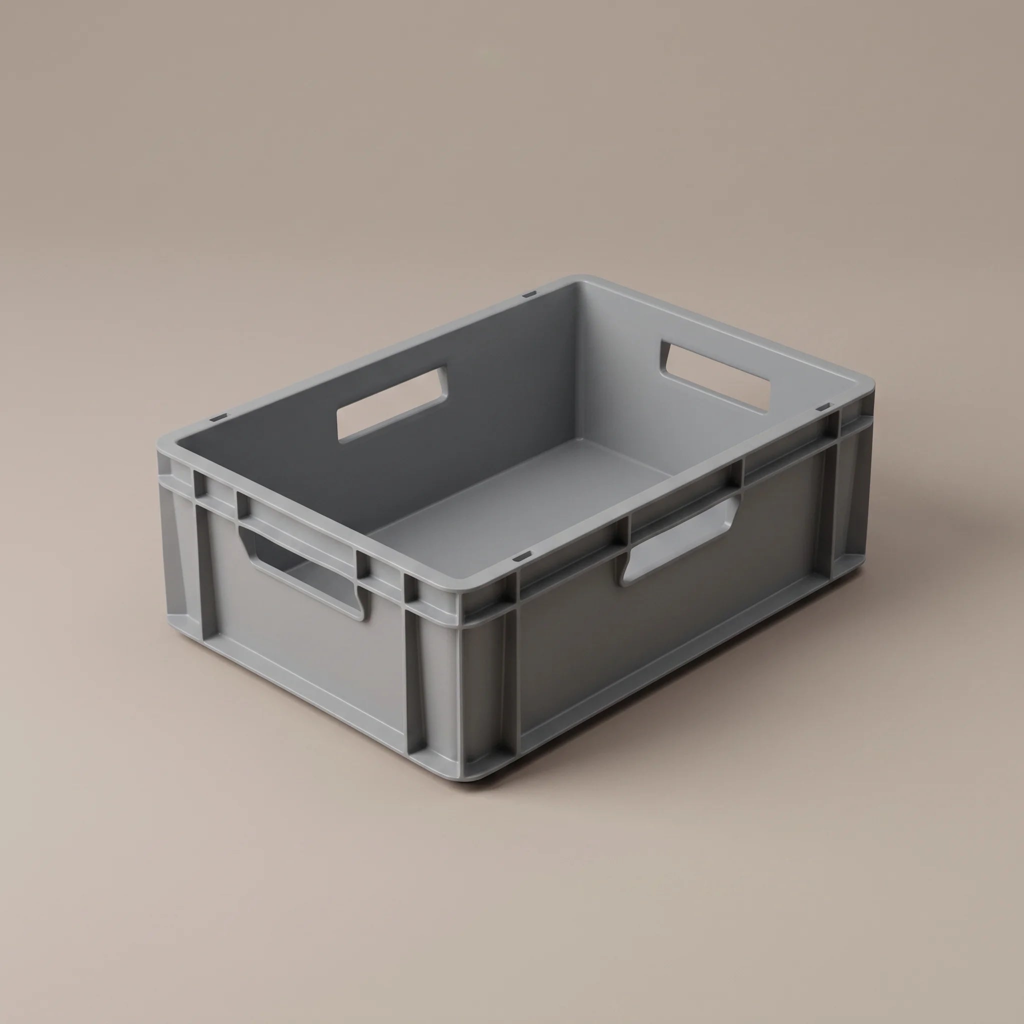 Graue Eurobox 60 × 40 × 15 cm in der Schrägansicht